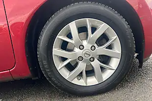 Used 2014 Nissan Juke Acenta Premium Red - Interior and Exterior details 16