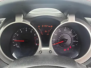Used 2014 Nissan Juke Acenta Premium Red - Interior and Exterior details 10
