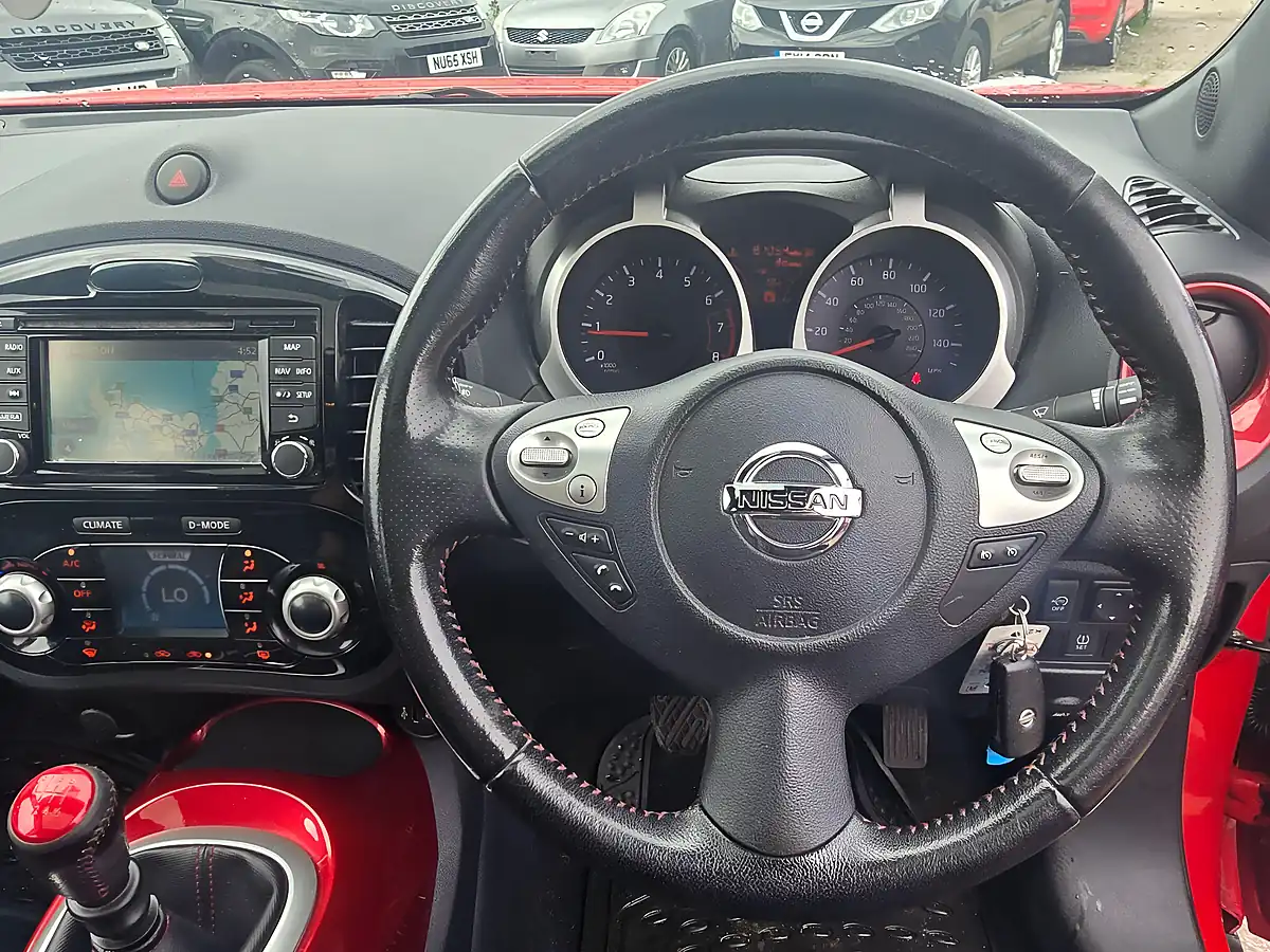 Used 2014 Nissan Juke Acenta Premium Red - Interior and Exterior details 9