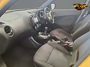 Used 2014 Nissan Juke Acenta Premium Sunlight Yellow - Interior and Exterior details 13