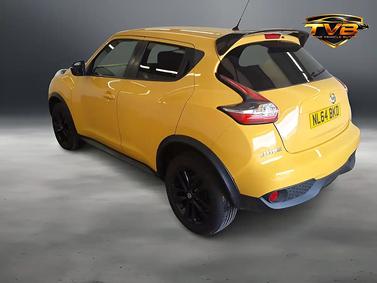 Used 2014 Nissan Juke Acenta Premium Sunlight Yellow - Interior and Exterior details 4