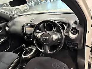 Used 2014 Nissan Juke Acenta Premium White - Interior and Exterior details 2