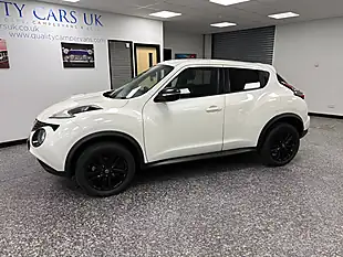Used 2014 Nissan Juke Acenta Premium White - Interior and Exterior details 5