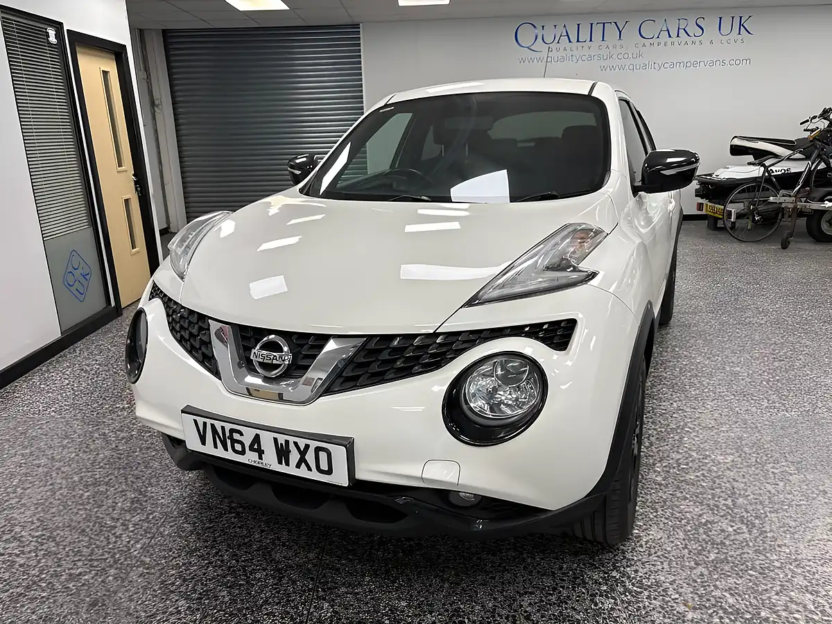 Used 2014 Nissan Juke Acenta Premium White - Interior and Exterior details 8