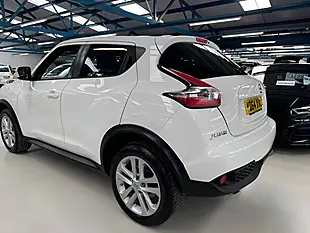 Used 2014 Nissan Juke Acenta Premium White - Interior and Exterior details 11