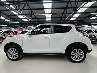 Used 2014 Nissan Juke Acenta Premium White - Interior and Exterior details 12