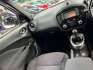 Used 2014 Nissan Juke Acenta Premium White - Interior and Exterior details 15