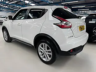 Used 2014 Nissan Juke Acenta Premium White - Interior and Exterior details 4
