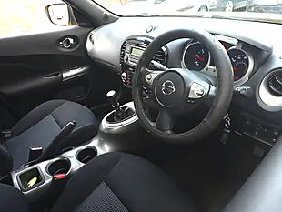 Used 2014 Nissan Juke Acenta Yellow - Interior and Exterior details 10