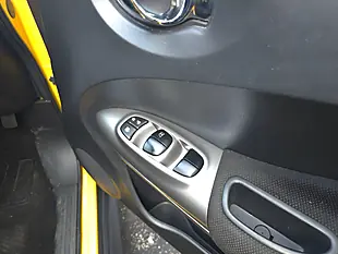 Used 2014 Nissan Juke Acenta Yellow - Interior and Exterior details 11