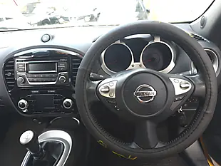Used 2014 Nissan Juke Acenta Yellow - Interior and Exterior details 13