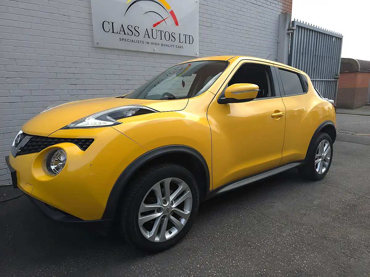 Used 2014 Nissan Juke Acenta Yellow - Interior and Exterior details 7