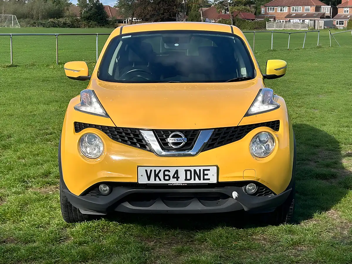 Used 2014 Nissan Juke Acenta Yellow - Interior and Exterior details 2