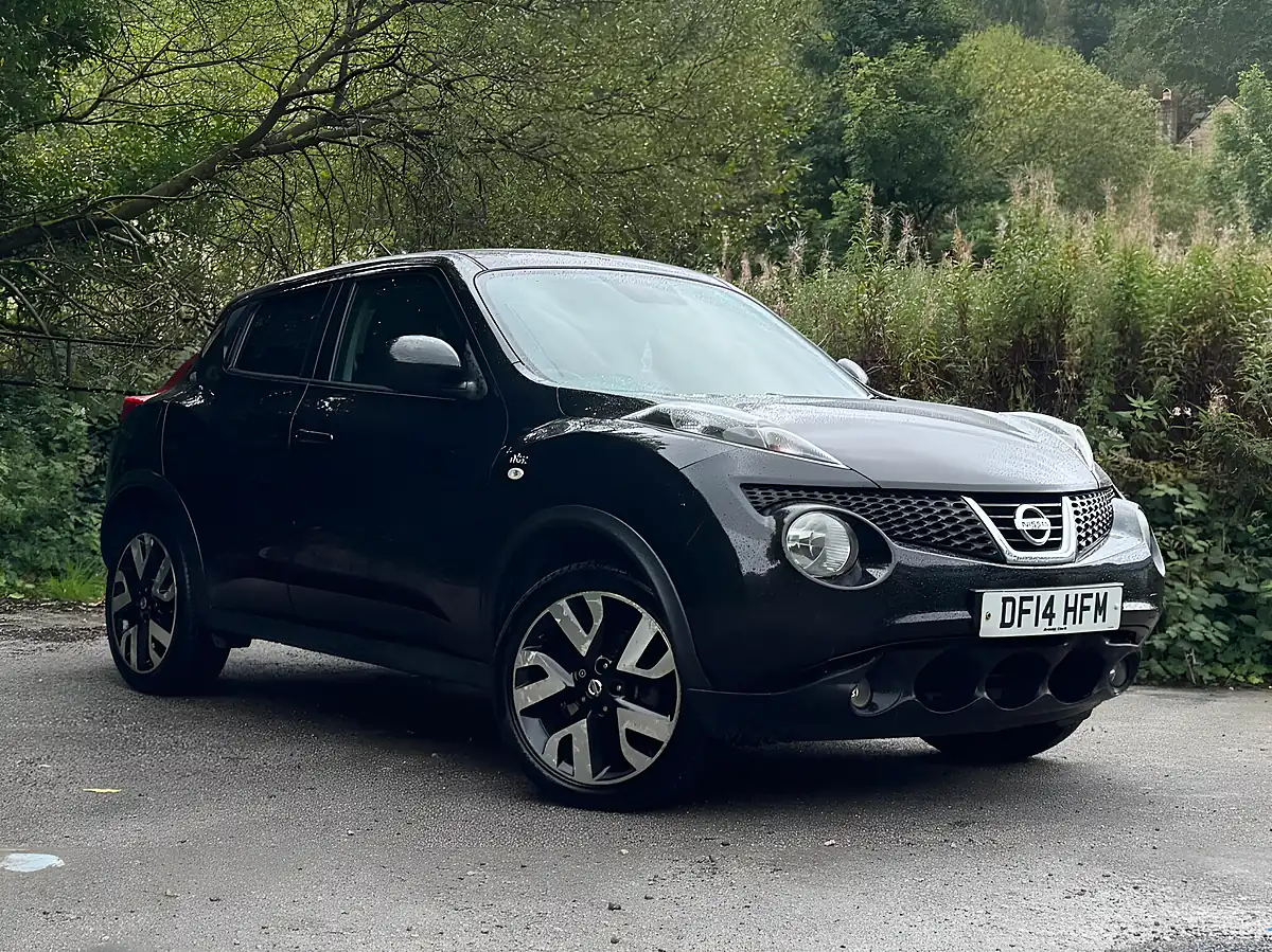 Used 2014 Nissan Juke N-Tec Black - Interior and Exterior details 12