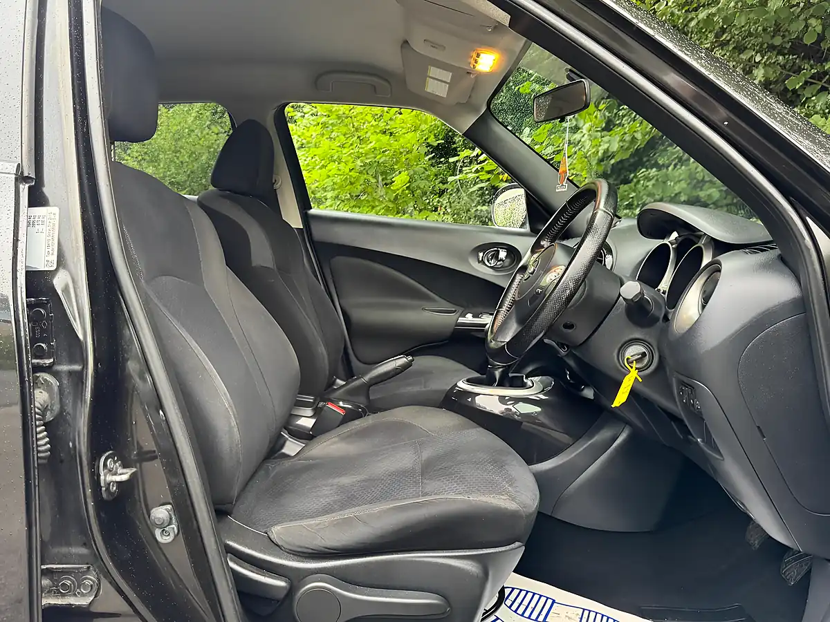 Used 2014 Nissan Juke N-Tec Black - Interior and Exterior details 15