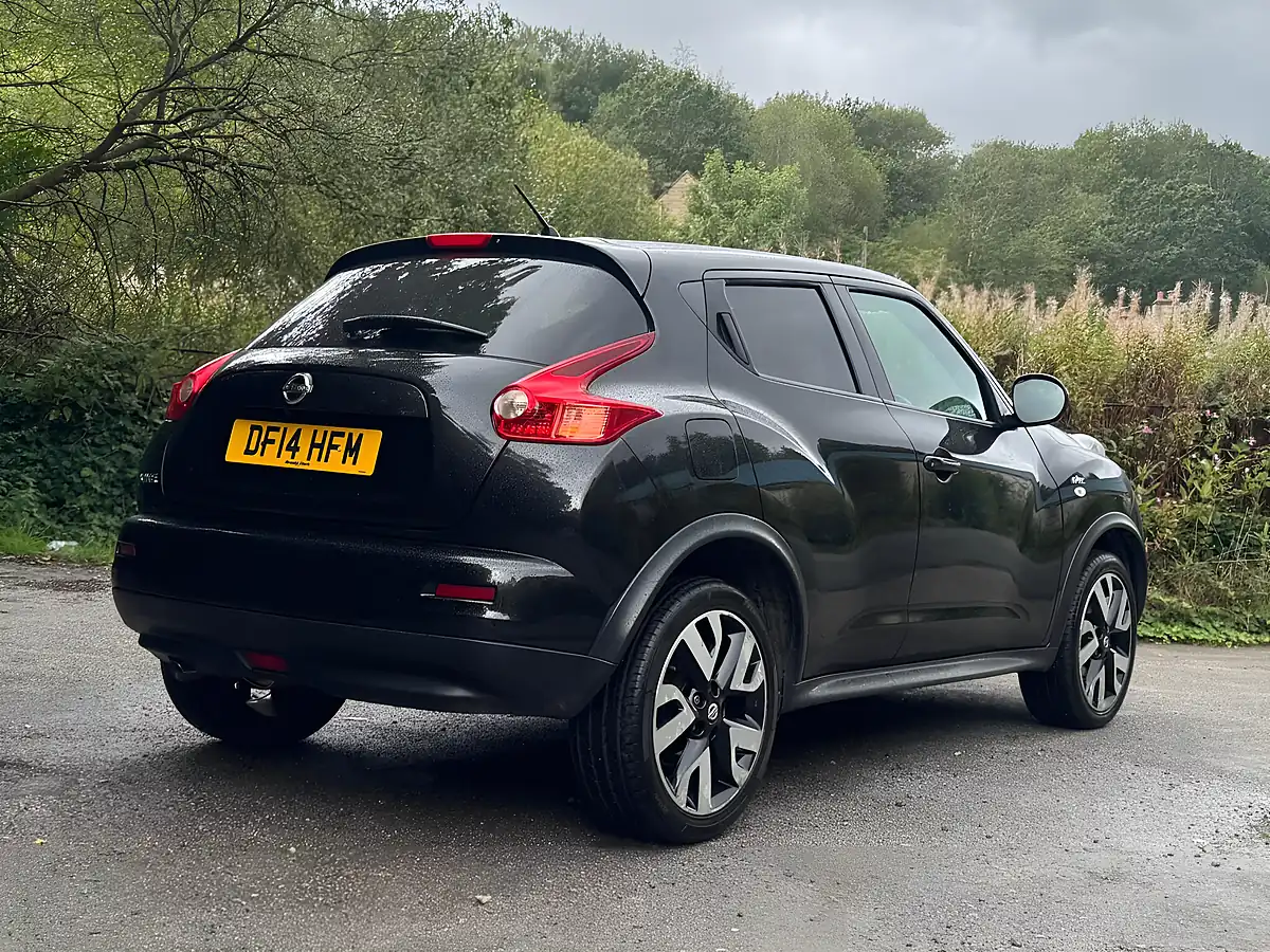 Used 2014 Nissan Juke N-Tec Black - Interior and Exterior details 6