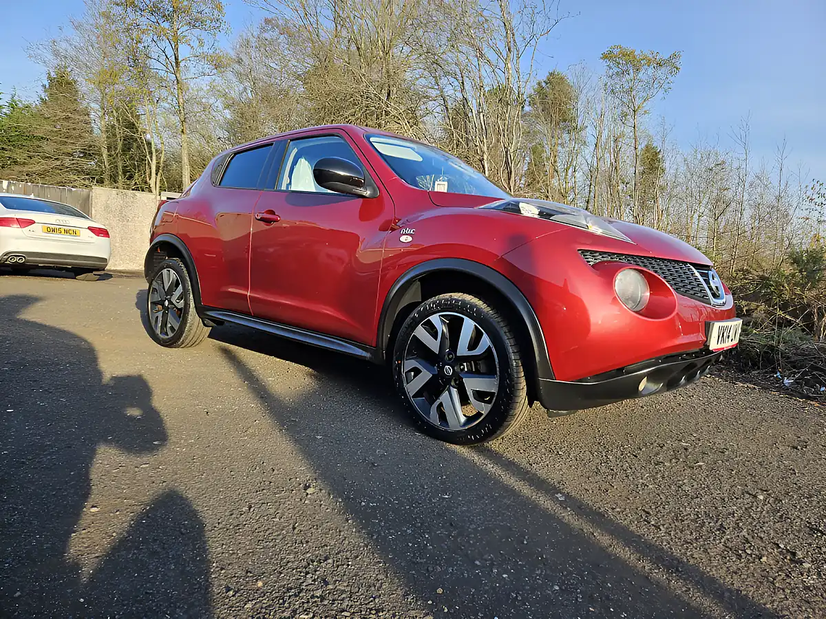 Used 2014 Nissan Juke N-Tec Red - Front View