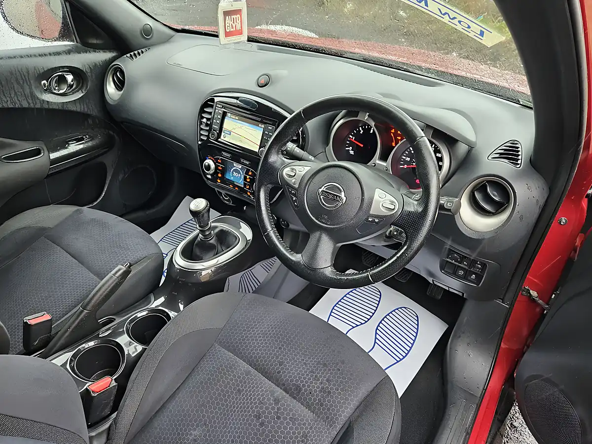 Used 2014 Nissan Juke N-Tec Red - Interior and Exterior details 12
