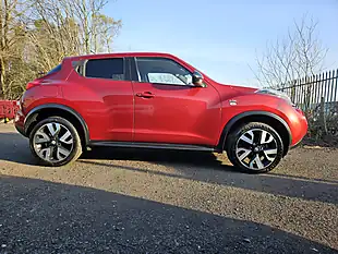 Used 2014 Nissan Juke N-Tec Red - Interior and Exterior details 7