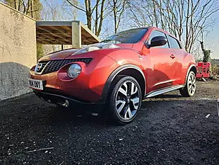 Used 2014 Nissan Juke N-Tec Red - Interior and Exterior details 8