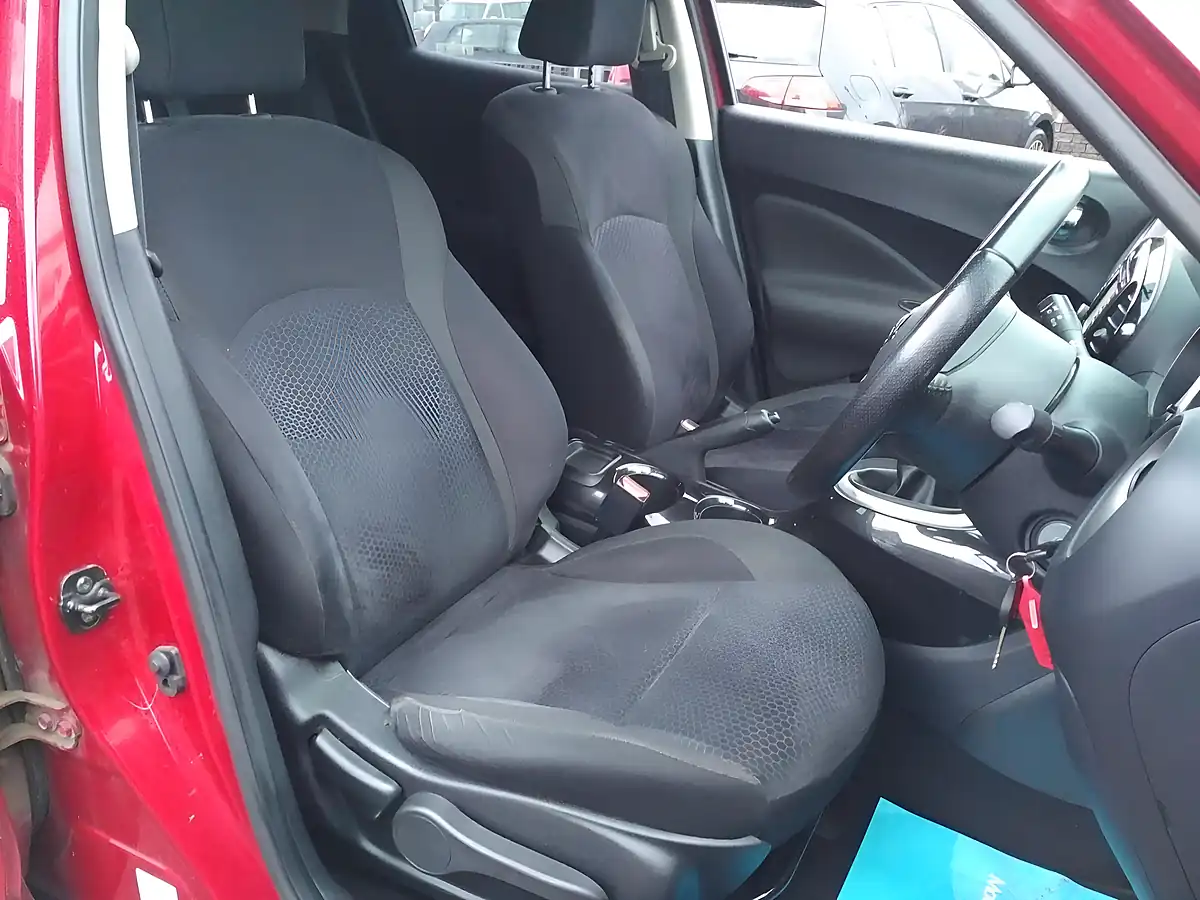 Used 2014 Nissan Juke N-Tec Red - Interior and Exterior details 13