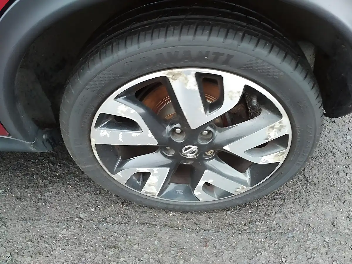 Used 2014 Nissan Juke N-Tec Red - Interior and Exterior details 17