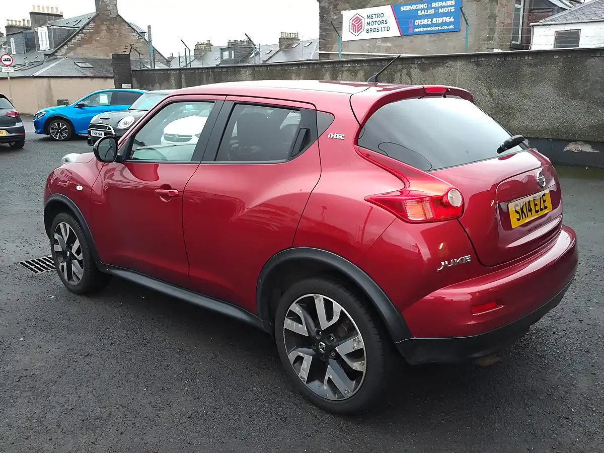 Used 2014 Nissan Juke N-Tec Red - Interior and Exterior details 3