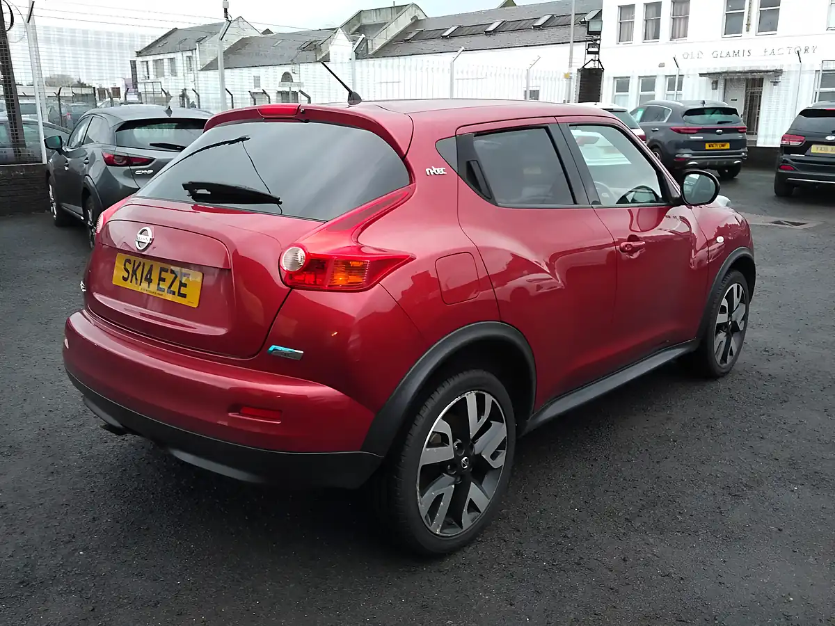 Used 2014 Nissan Juke N-Tec Red - Interior and Exterior details 5
