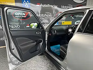 Used 2014 Nissan Juke N-Tec Silver - Interior and Exterior details 13