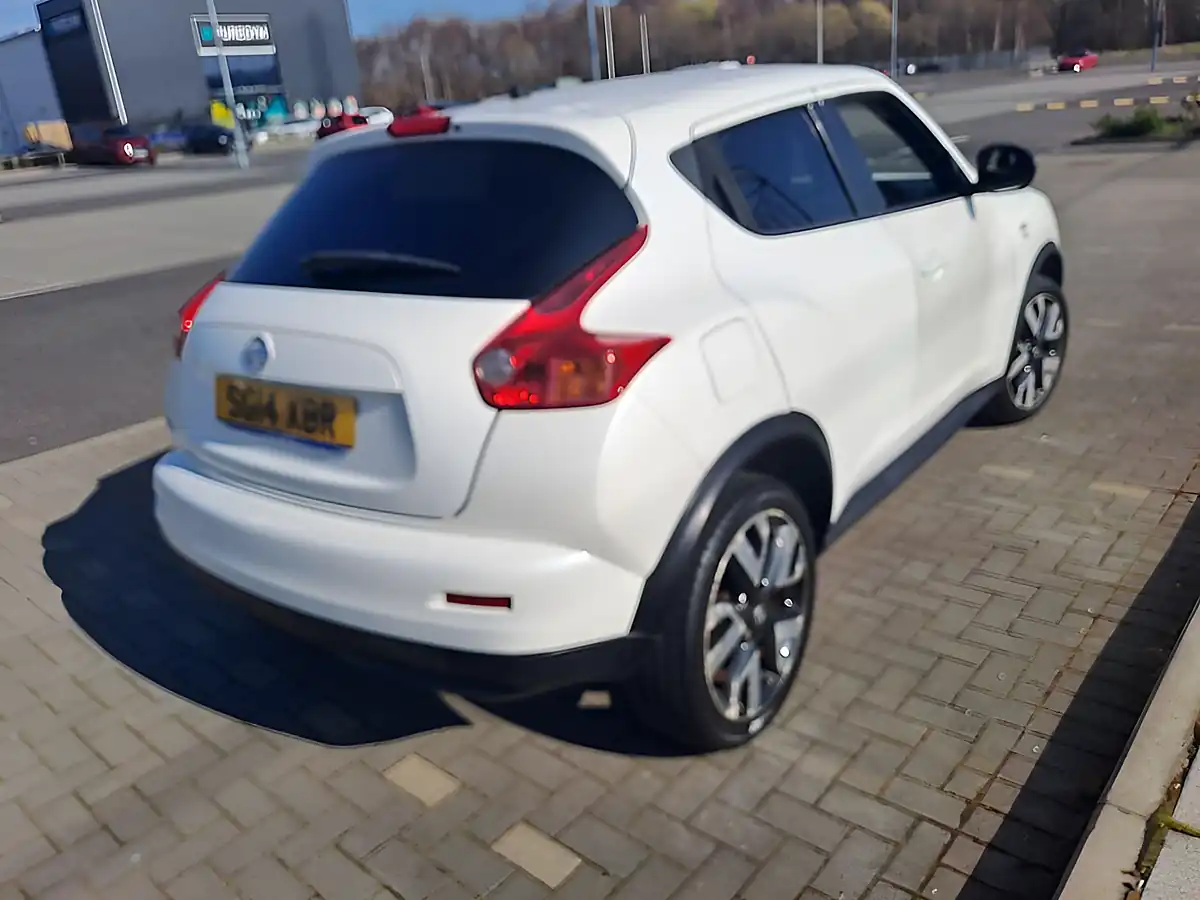 Used 2014 Nissan Juke N-Tec White - Interior and Exterior details 3