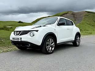 Used 2014 Nissan Juke N-Tec White - Interior and Exterior details 11