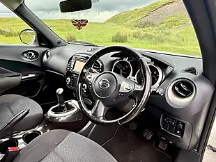 Used 2014 Nissan Juke N-Tec White - Interior and Exterior details 2