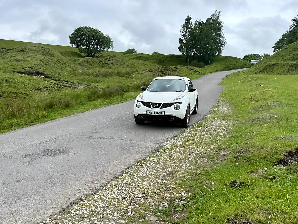 Used 2014 Nissan Juke N-Tec White - Interior and Exterior details 3