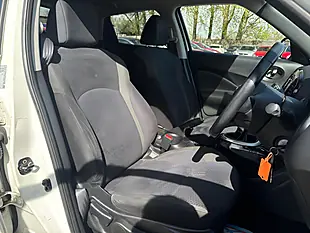 Used 2014 Nissan Juke N-Tec White - Interior and Exterior details 10