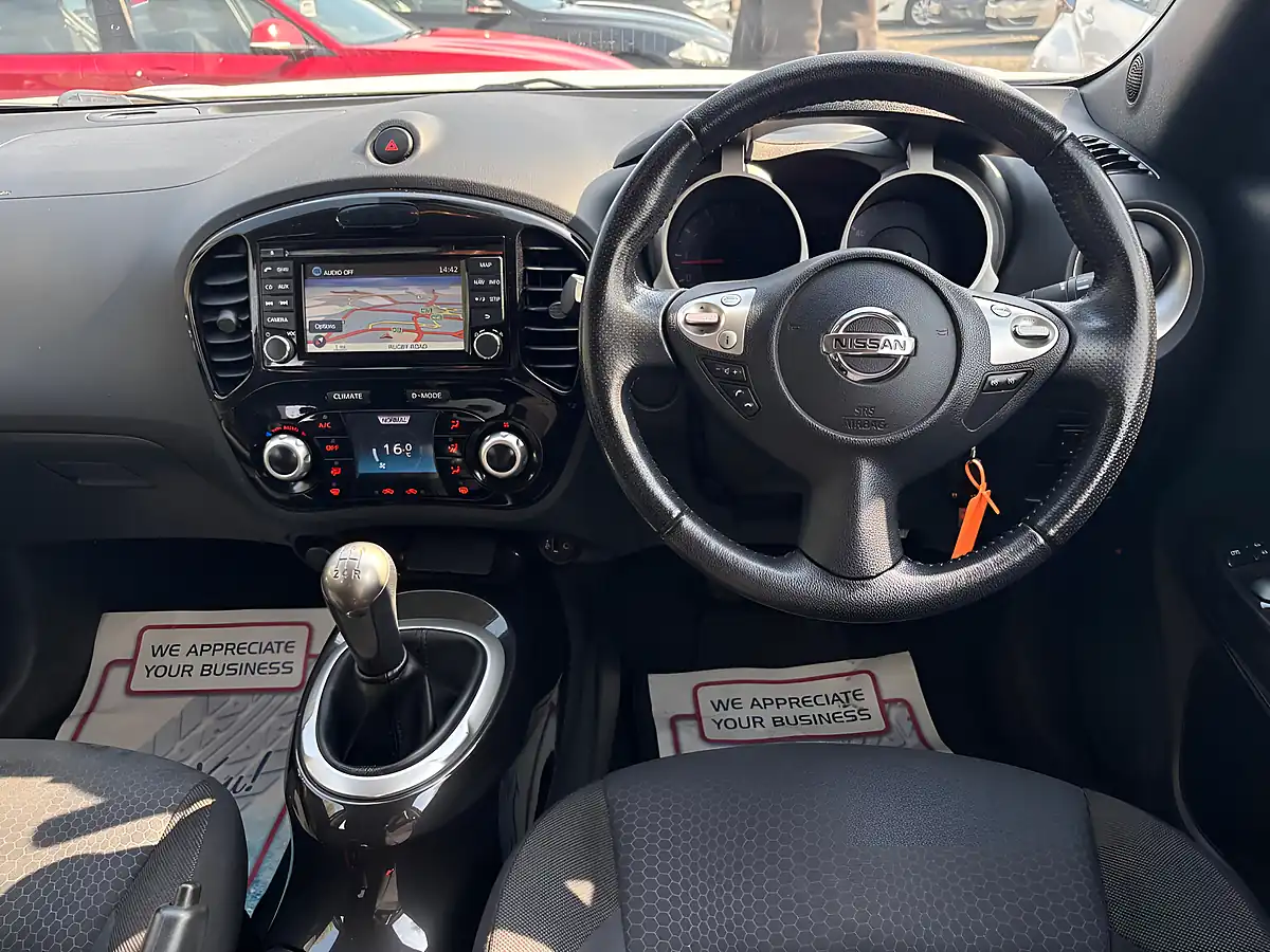 Used 2014 Nissan Juke N-Tec White - Interior and Exterior details 13