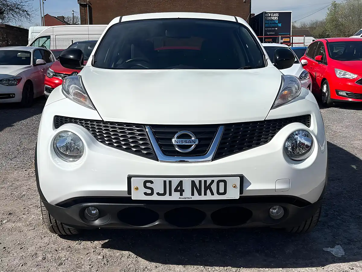 Used 2014 Nissan Juke N-Tec White - Interior and Exterior details 2