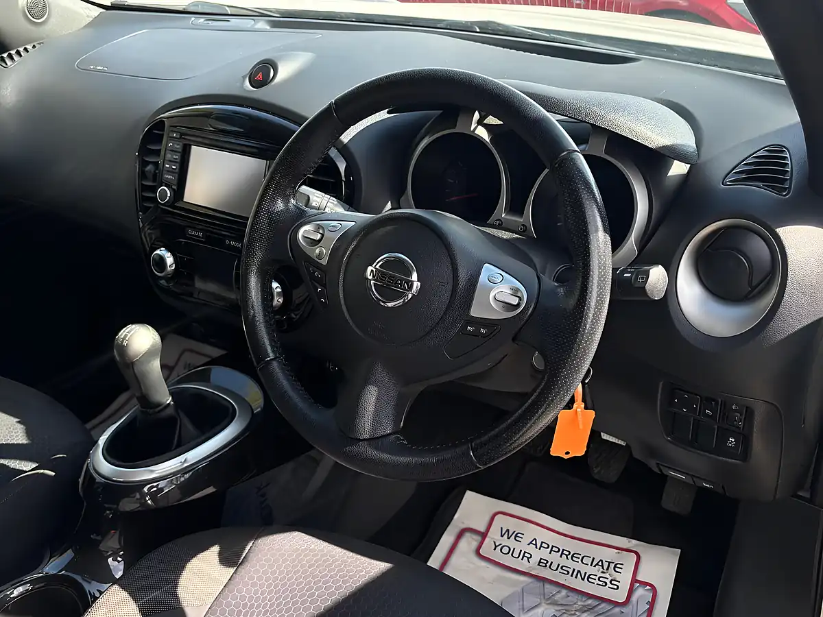 Used 2014 Nissan Juke N-Tec White - Interior and Exterior details 9