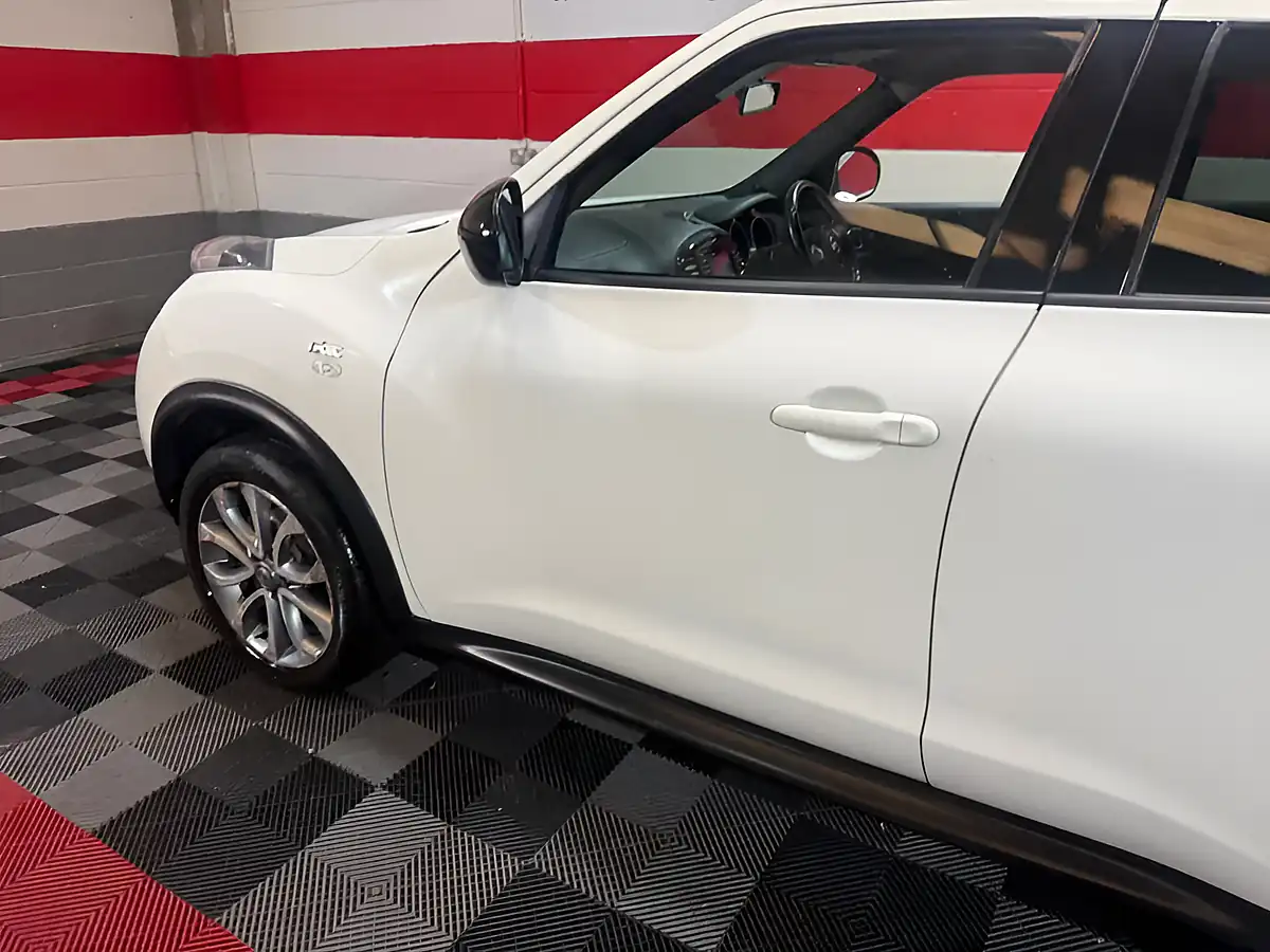Used 2014 Nissan Juke N-Tec White - Interior and Exterior details 9