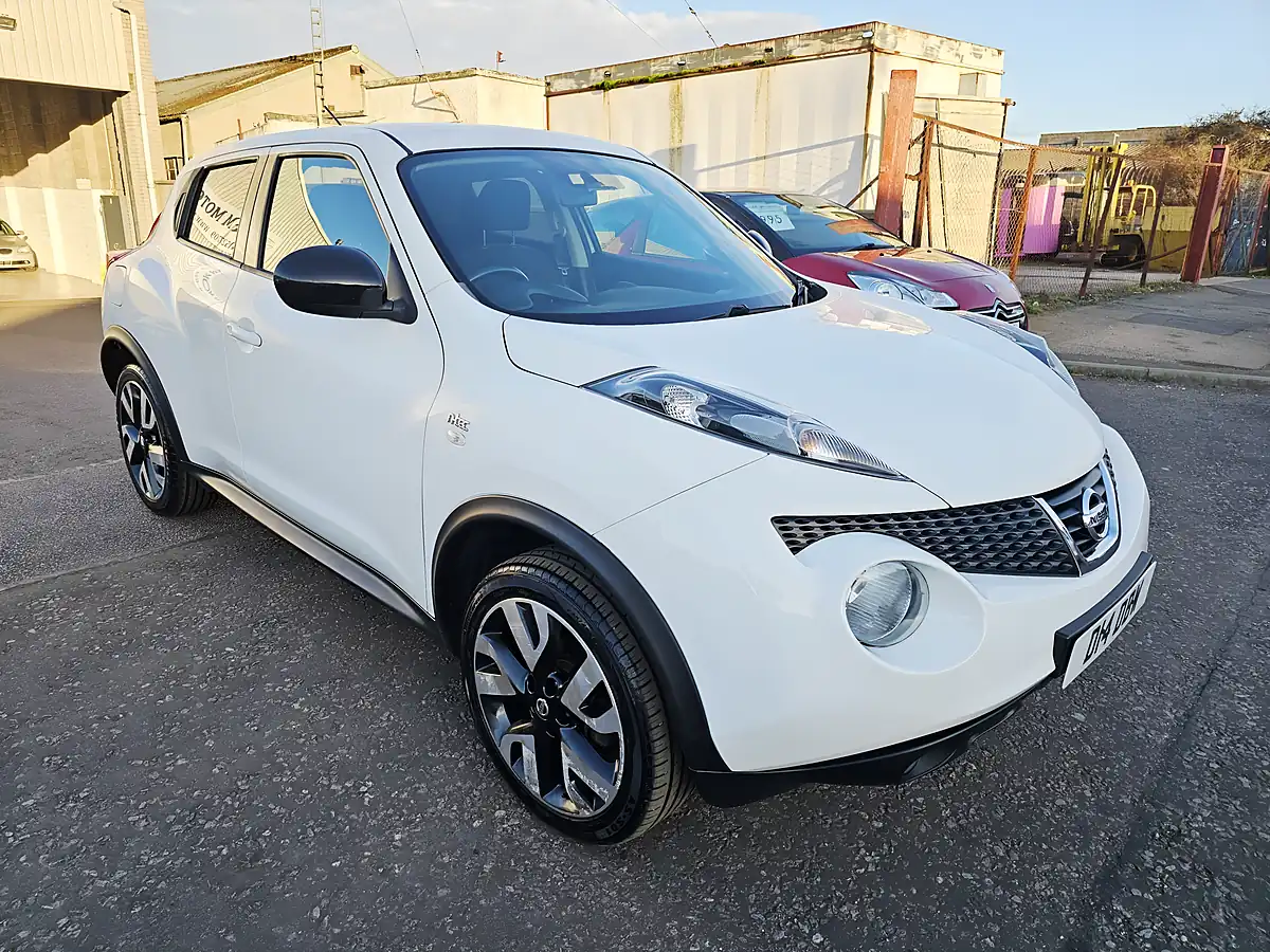Used 2014 Nissan Juke N-Tec White - Interior and Exterior details 6