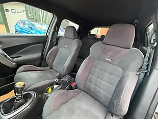 Used 2014 Nissan Juke Nismo Silver - Interior and Exterior details 20