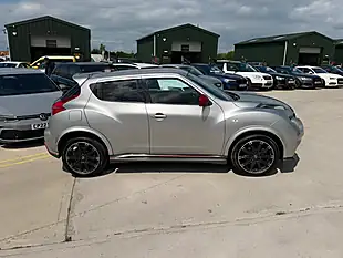 Used 2014 Nissan Juke Nismo Silver - Interior and Exterior details 6