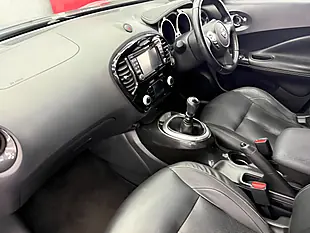 Used 2014 Nissan Juke Tekna Black - Interior and Exterior details 14