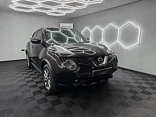 Used 2014 Nissan Juke Tekna Black - Interior and Exterior details 4