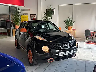 Used 2014 Nissan Juke Tekna Black - Interior and Exterior details 2