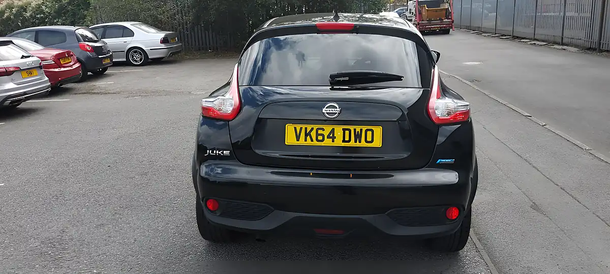 Used 2014 Nissan Juke Tekna Black - Interior and Exterior details 4