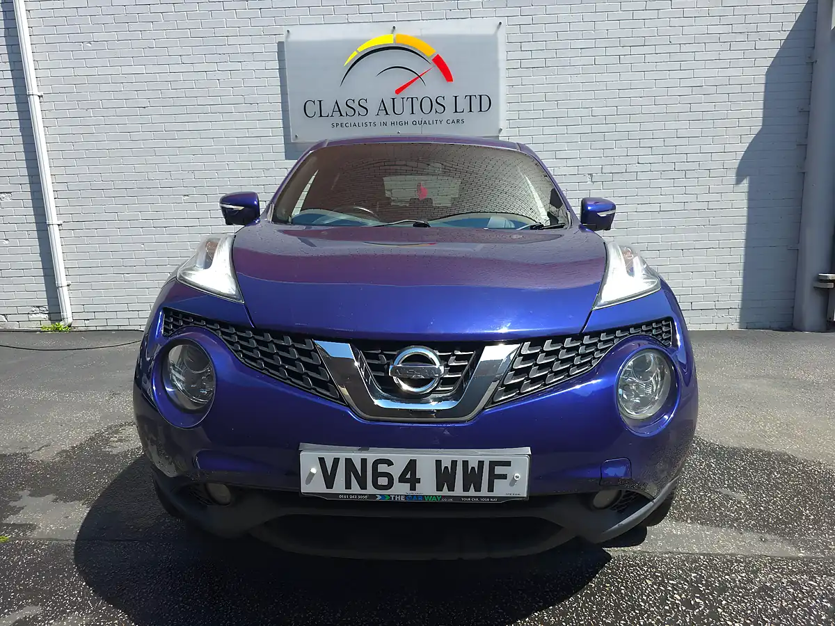 Used 2014 Nissan Juke Tekna Blue - Interior and Exterior details 14