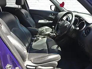 Used 2014 Nissan Juke Tekna Blue - Interior and Exterior details 17