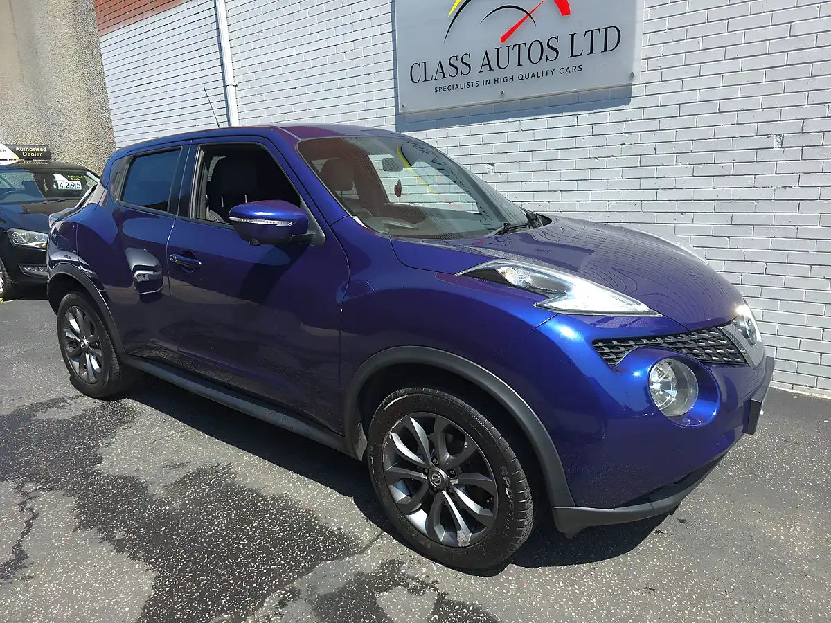 Used 2014 Nissan Juke Tekna Blue - Interior and Exterior details 2