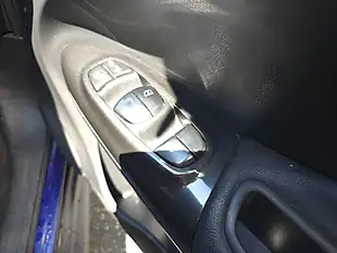 Used 2014 Nissan Juke Tekna Blue - Interior and Exterior details 20