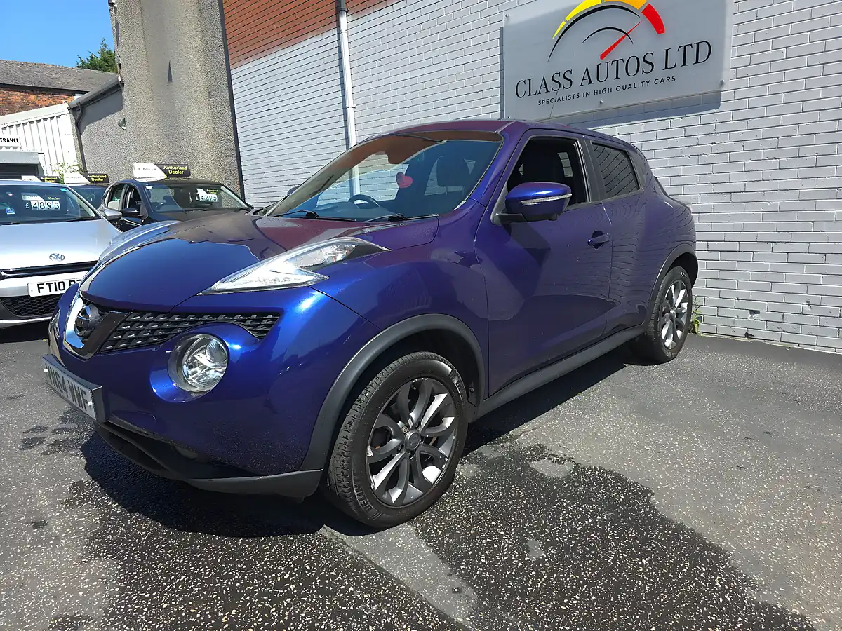 Used 2014 Nissan Juke Tekna Blue - Interior and Exterior details 4